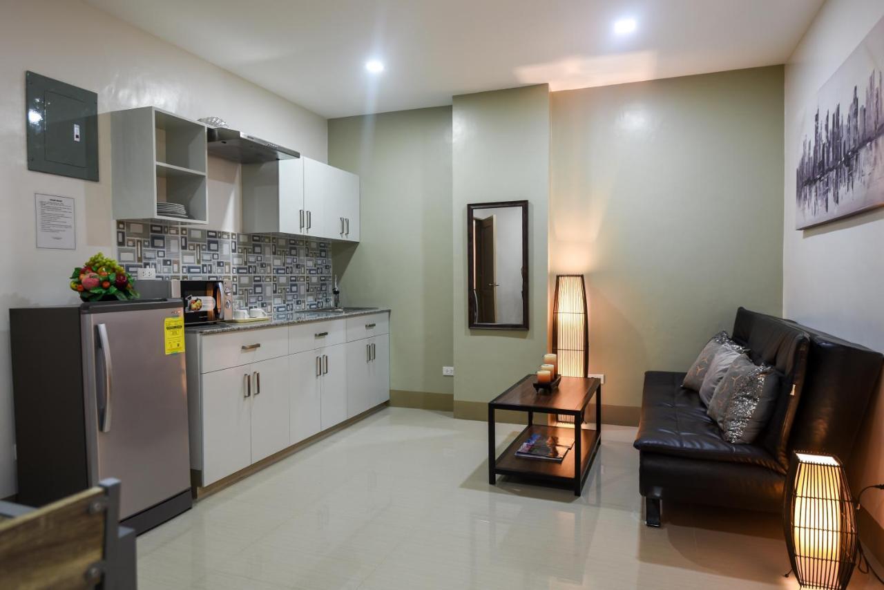Ett Hometel Kalibo Exterior foto